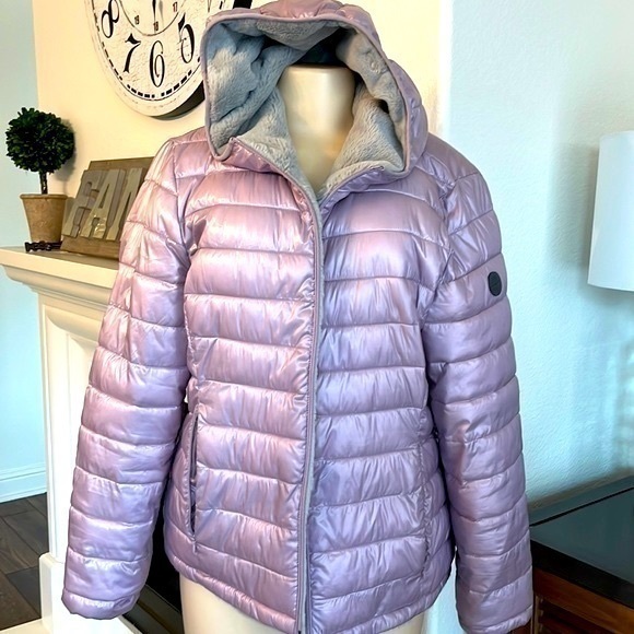 Andrew Marc  Reversible Puffer - Picture 13 of 13